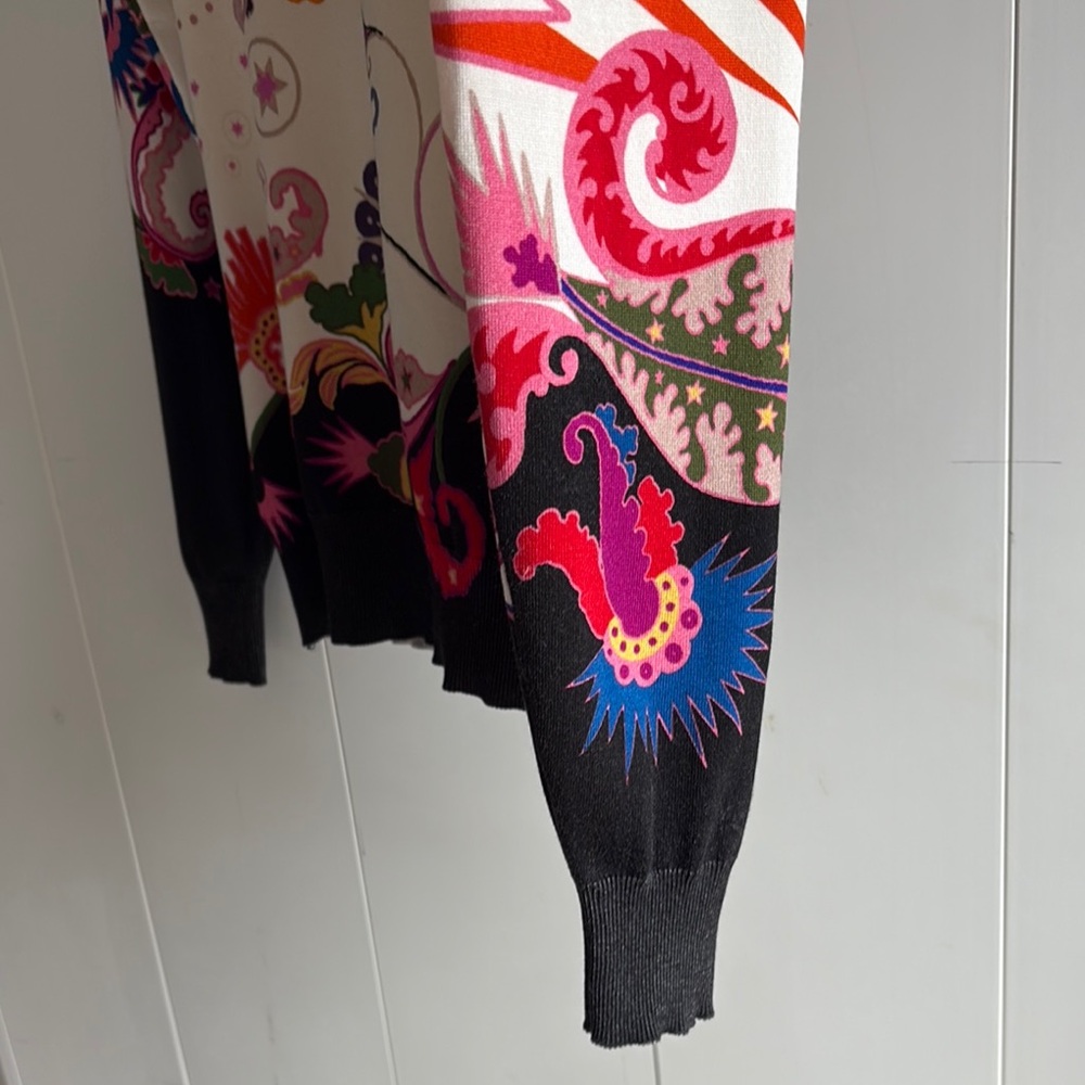 Beautiful Etro Patterned Sweater size 42 / 6 US - Picture 9 of 15
